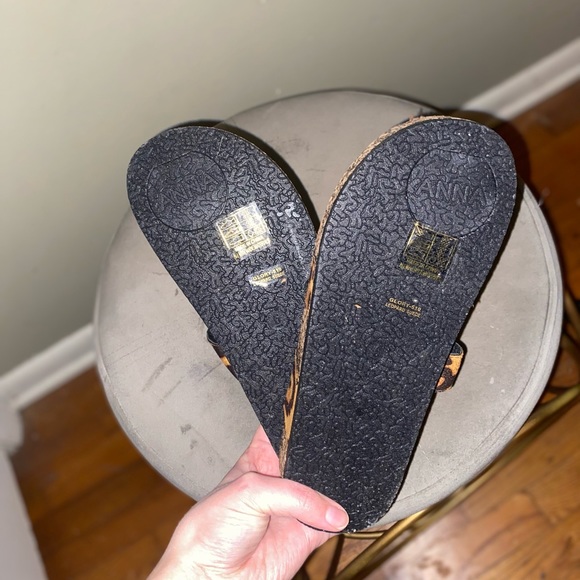 ANNA Cheetah Toe Strap Sandal Size 6 - Picture 4 of 5